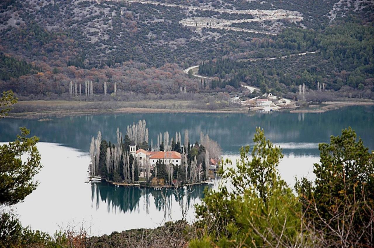 Krka Ivan Lozovac Bagian luar foto